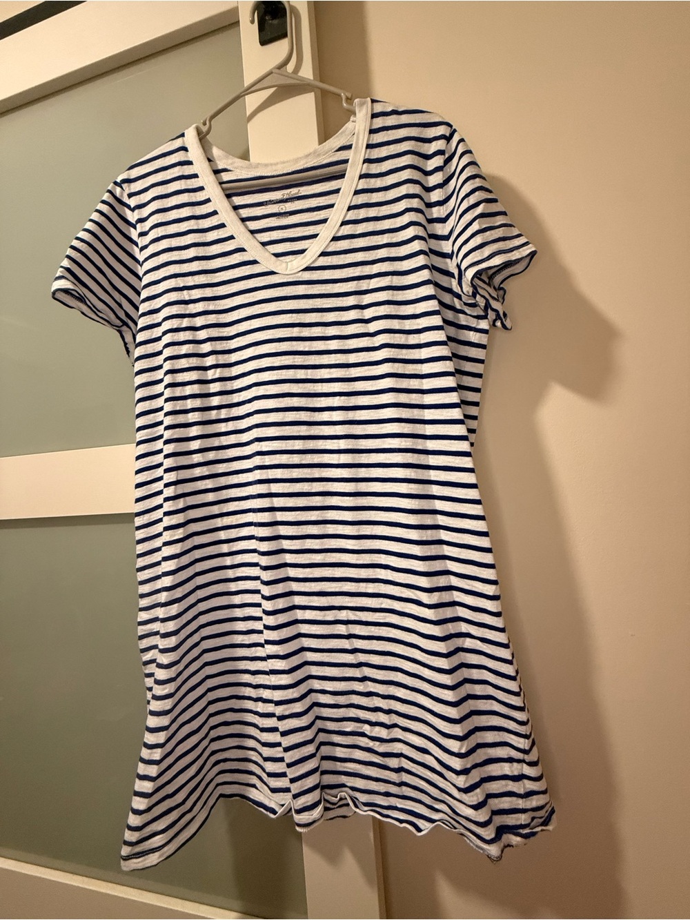 Striped V-Neck dress - White & Navy
